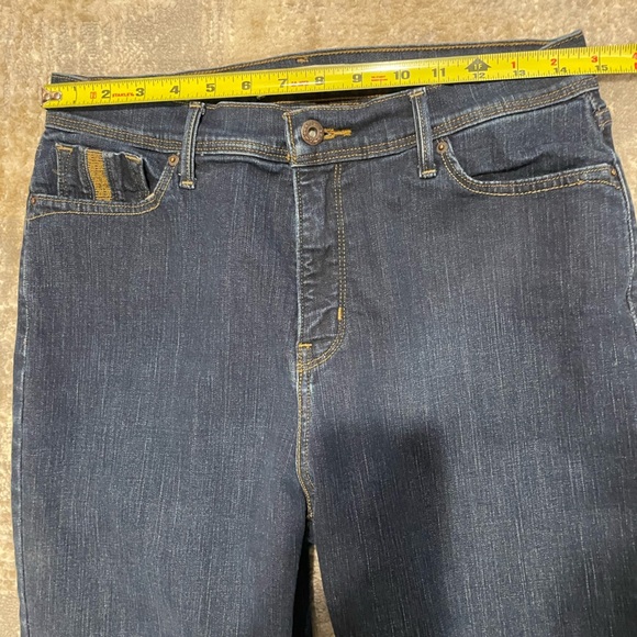 Levi’s Womens Perfectly Slimming 512 Straight Leg Dark Wash Denim Jeans Size 12 - Picture 12 of 13